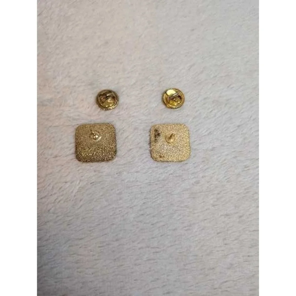Vintage Stain Mart 10 & 15 Years of Service‎ Pins Gold Tone Square Pins